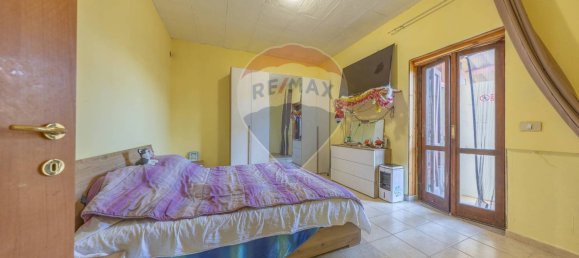 Apartamento de 2 dormitorios en Pomezia, Italy No. 110852 31