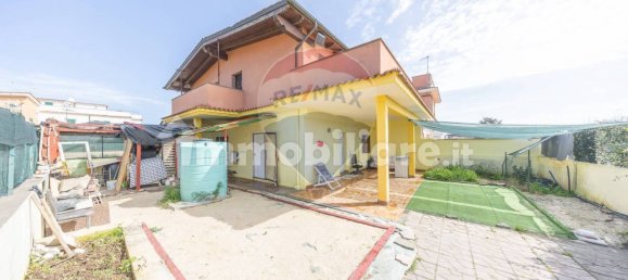 Apartamento de 2 dormitorios en Pomezia, Italy No. 110852 38