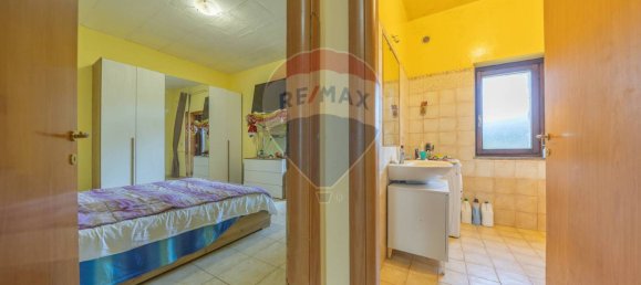Apartamento de 2 dormitorios en Pomezia, Italy No. 110852 29