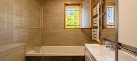 5 chambres Villa à Haute-Savoie, France No. 272513 12