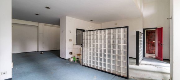 Studio in Turin, Italy No. 211900 23