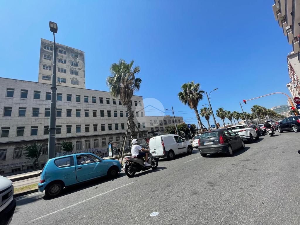 2 bedrooms Apartment in Naples, Italy No. 346152