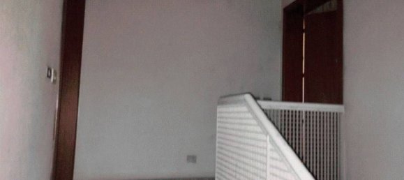 3 Schlafzimmer Wohnung in Dalmine, Italy, Nr. 370121 7