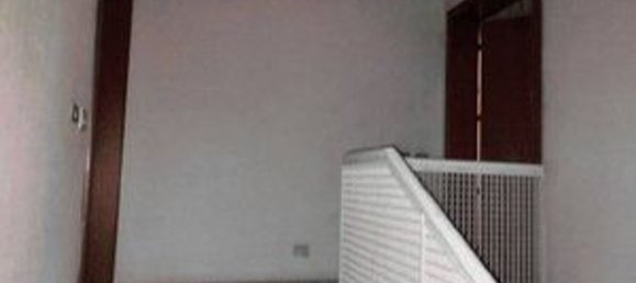 3 Schlafzimmer Wohnung in Dalmine, Italy, Nr. 370121 9