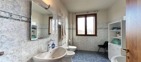3 bedrooms Villa in Pisa, Italy No. 110433 3