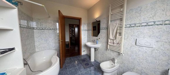 3 bedrooms Villa in Pisa, Italy No. 110433 6