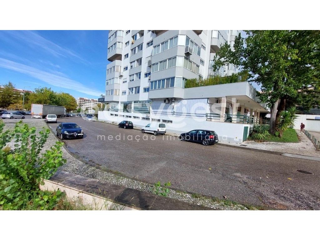 68m² Commercial property in Coimbra, Portugal No. 90626
