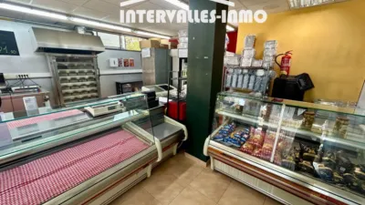 Propriété commerciale à Palau-Solita I Plegamans, Spain 70m² No. 143010