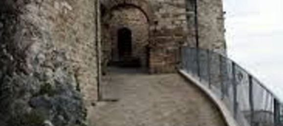 Casa de 4 divisões em Fabriano, Italy N.º 253902 7