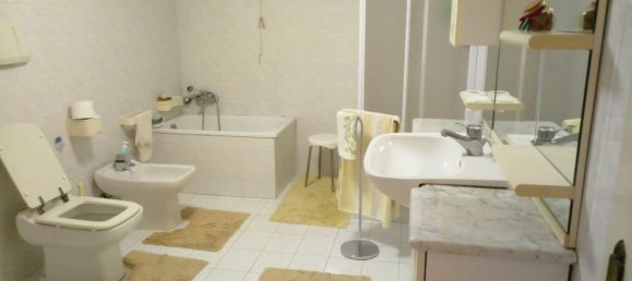 Casa de 4 divisões em Fabriano, Italy N.º 253902 3