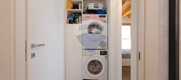 Apartamento de 3 habitaciónes en Correzzana, Italy No. 38686 17