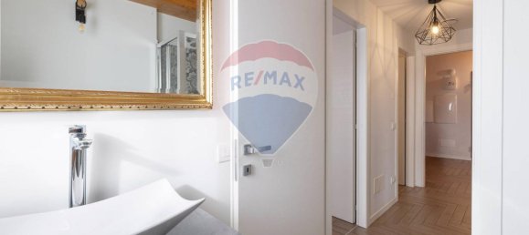 Apartamento de 3 habitaciónes en Correzzana, Italy No. 38686 29