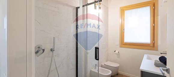 Apartamento de 3 habitaciónes en Correzzana, Italy No. 38686 16