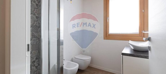 Apartamento de 3 habitaciónes en Correzzana, Italy No. 38686 24