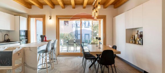 Apartamento de 3 habitaciónes en Correzzana, Italy No. 38686 3