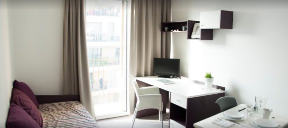 Studio in Boulogne-Billancourt, France No. 151602 4