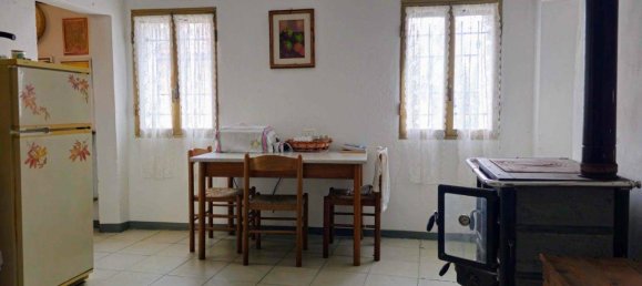 6 rooms House in Castellarano, Italy No. 103263 7