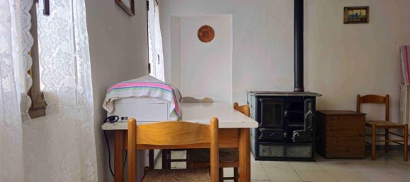 6 rooms House in Castellarano, Italy No. 103263 5