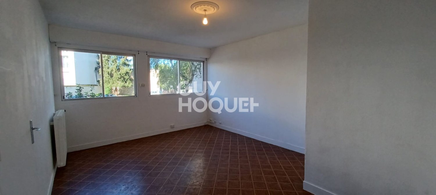 Estudio en Rambouillet, France No. 182111