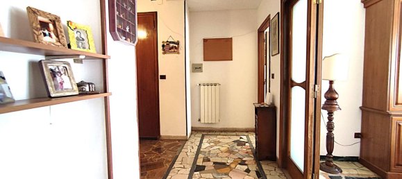 5-salle Appartement à Pistoia, Italy No. 264955 20