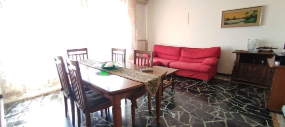 5-salle Appartement à Pistoia, Italy No. 264955 10