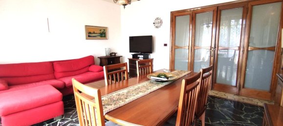 5-salle Appartement à Pistoia, Italy No. 264955 3