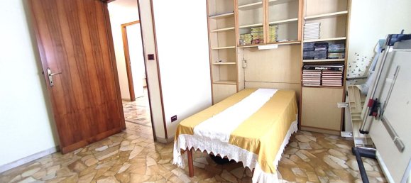 5-salle Appartement à Pistoia, Italy No. 264955 29