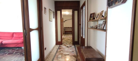 5-salle Appartement à Pistoia, Italy No. 264955 19