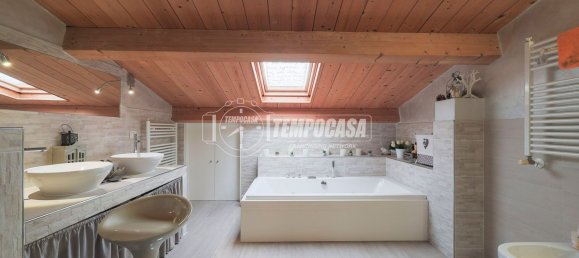 Дуплекс с 3 спальнями в Морчано ди Романья, Италия № 314606 15