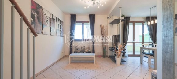 Дуплекс с 3 спальнями в Морчано ди Романья, Италия № 314606 3