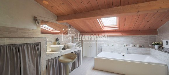 Дуплекс с 3 спальнями в Морчано ди Романья, Италия № 314606 17