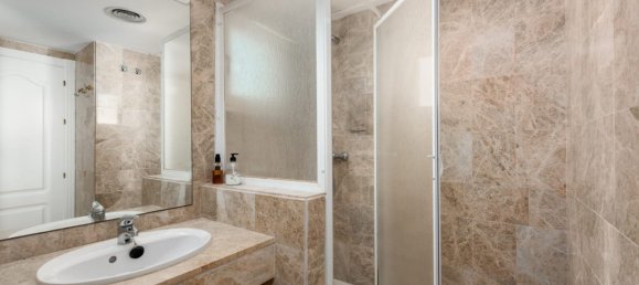 2 bedrooms Penthouse in Marbella, Spain No. 50721 9