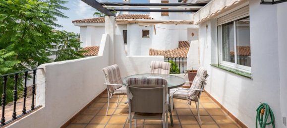 2 bedrooms Penthouse in Marbella, Spain No. 50721 2