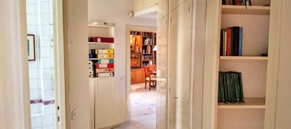 4 rooms Apartment in Rome, Italy No. 186153 9