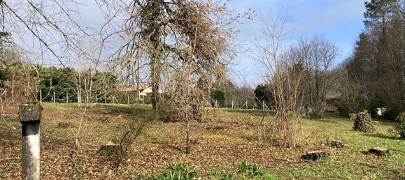 Terrain à Château-l'Évêque, France No. 97202 5