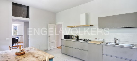 3 bedrooms Penthouse in Lucca, Italy No. 273015 7
