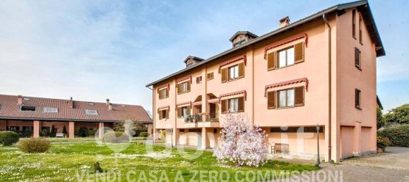 Casa de 3 dormitorios en Basiglio, Italy No. 10887 42