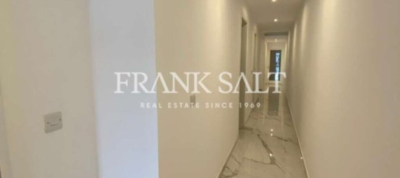 Apartamento de 3 dormitorios en Saint Julian's, Malta No. 9935 7