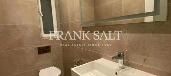 Apartamento de 3 dormitorios en Saint Julian's, Malta No. 9935 8