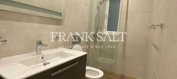 Apartamento de 3 dormitorios en Saint Julian's, Malta No. 9935 15