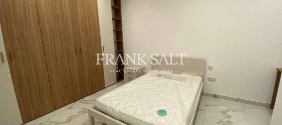 Apartamento de 3 dormitorios en Saint Julian's, Malta No. 9935 9