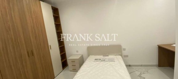 Apartamento de 3 dormitorios en Saint Julian's, Malta No. 9935 12