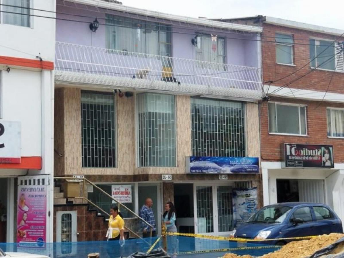 Дом с 3 спальнями в Богота, Колумбия № 9967