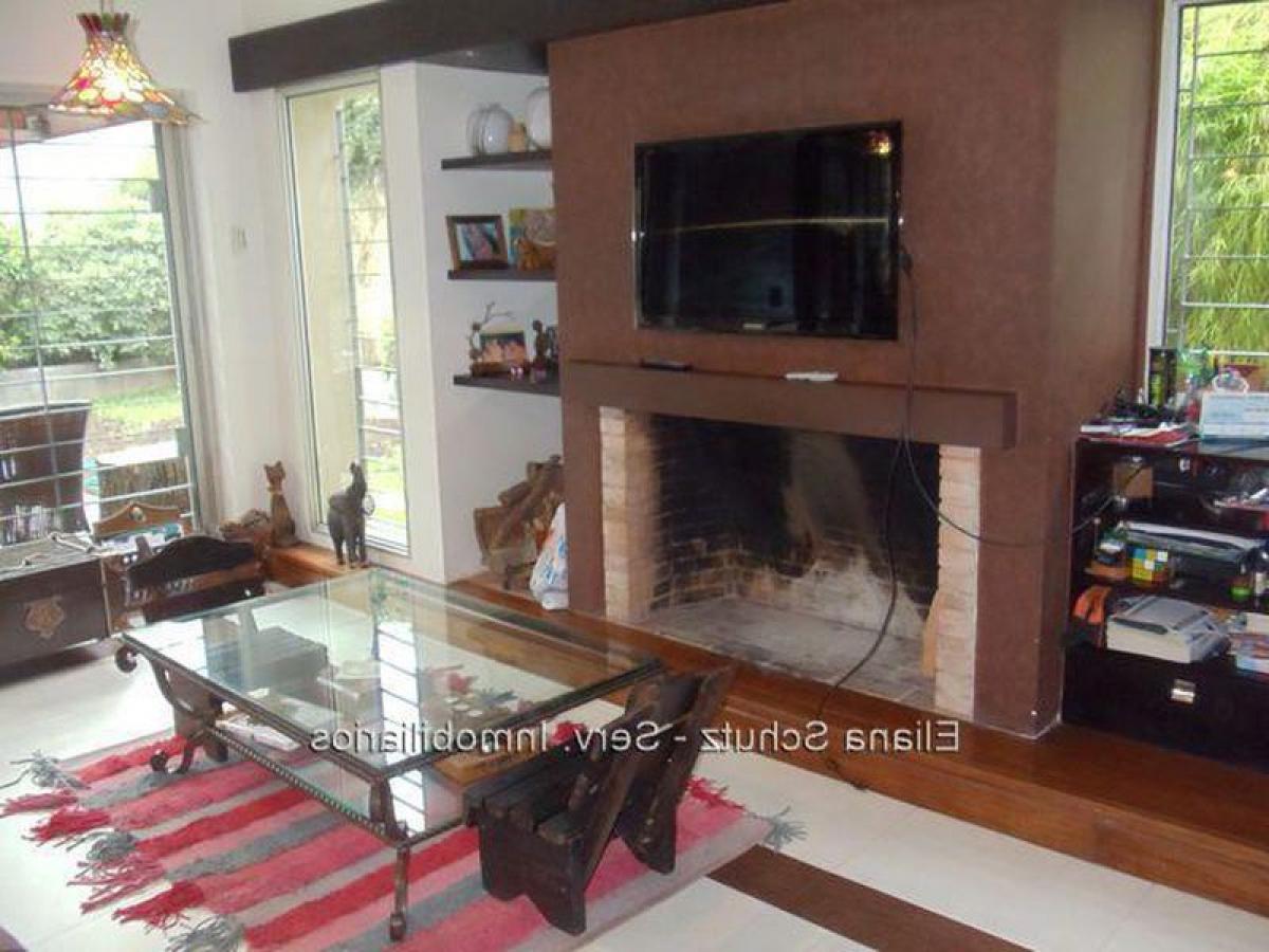 3 bedrooms House in Montevideo, Uruguay No. 9850