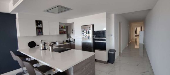 3 bedrooms Apartment in Mellieha, Malta No. 7929 8