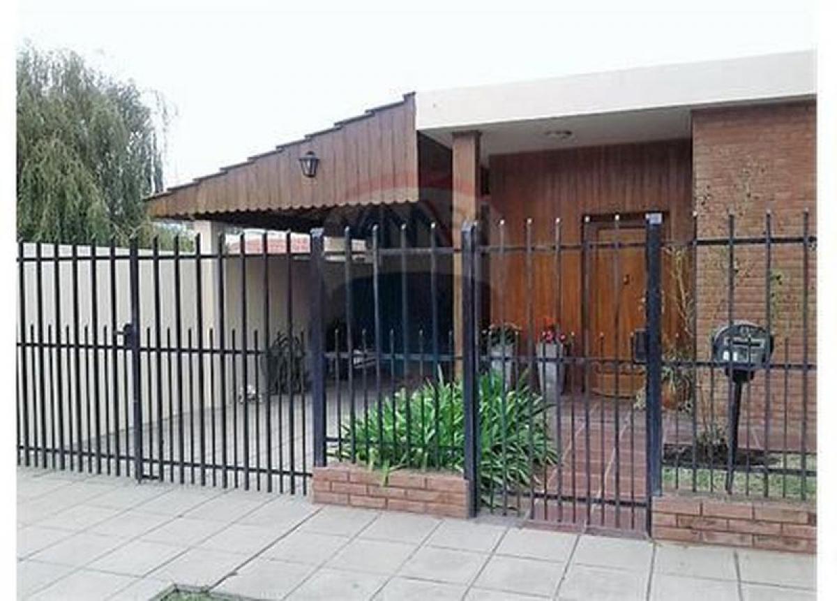 3 bedrooms House in Escobar, Argentina No. 64244