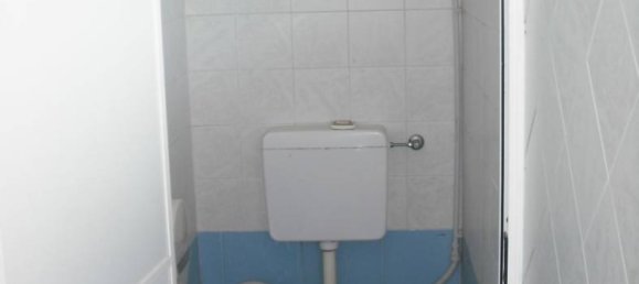 Propiedad comercial en Massa, Italy 300 m² No. 39674 23