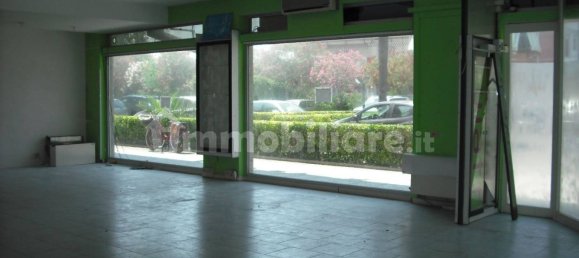 Propiedad comercial en Massa, Italy 300 m² No. 39674 14