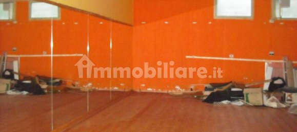 Propiedad comercial en Massa, Italy 300 m² No. 39674 34