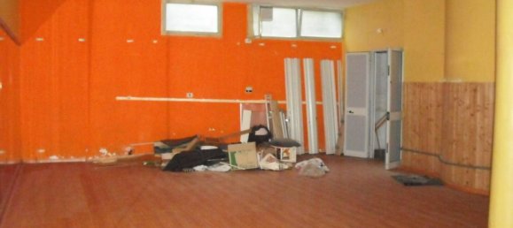 Propiedad comercial en Massa, Italy 300 m² No. 39674 36